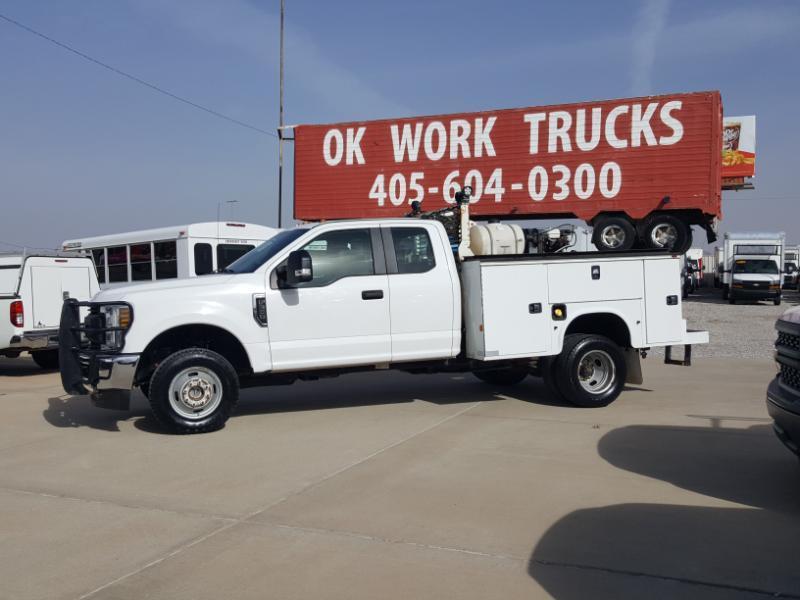 Ford F-350 SD XL SuperCab Long Bed DRW 4WD 2018