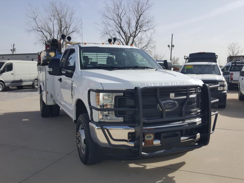 Ford F-350 SD XL SuperCab Long Bed DRW 4WD 2018