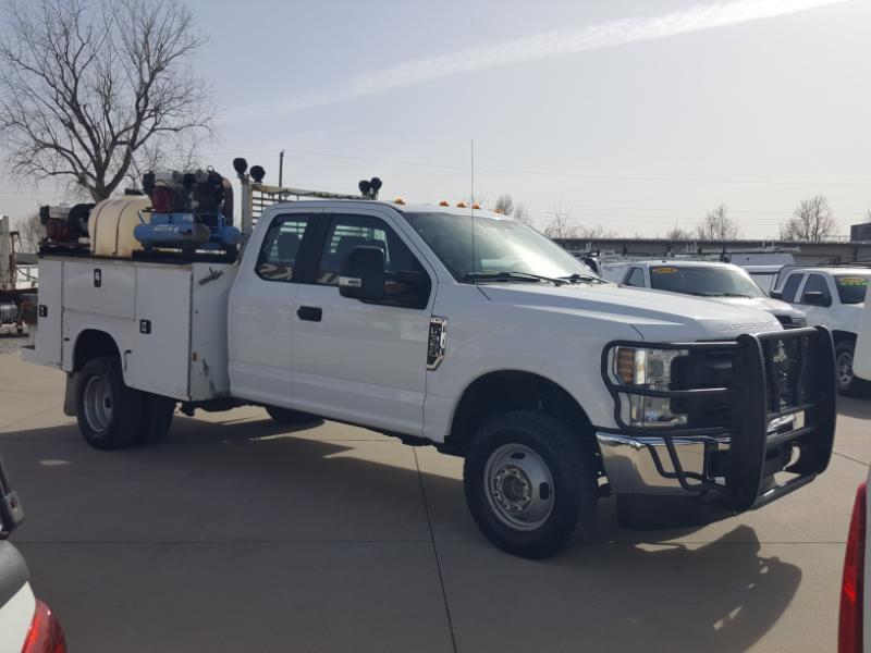 Ford F-350 SD XL SuperCab Long Bed DRW 4WD 2018