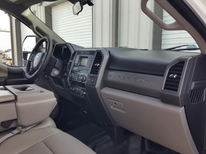 Ford F-350 SD XL SuperCab Long Bed DRW 4WD 2018