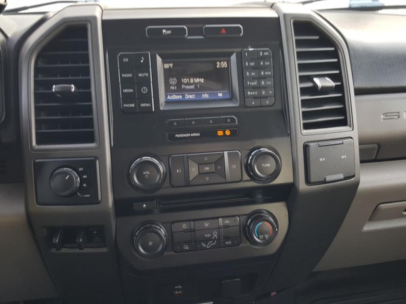 Ford F-350 SD XL SuperCab Long Bed DRW 4WD 2018