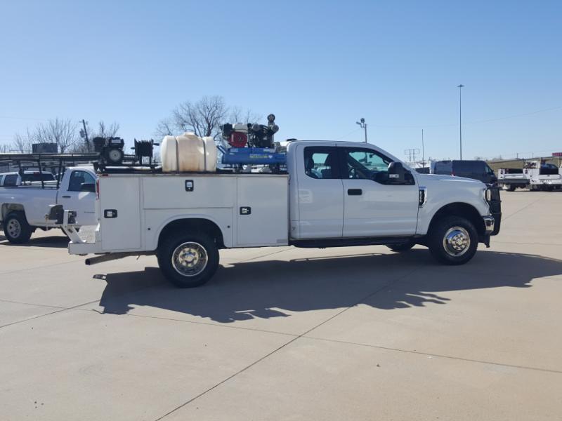 Ford F-350 SD XL SuperCab Long Bed DRW 4WD 2022