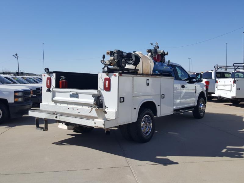 Ford F-350 SD XL SuperCab Long Bed DRW 4WD 2022