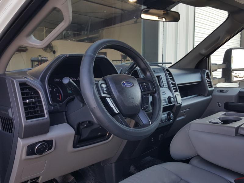 Ford F-350 SD XL SuperCab Long Bed DRW 4WD 2022