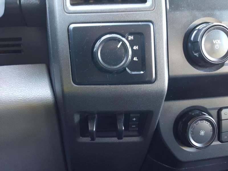 Ford F-350 SD XL SuperCab Long Bed DRW 4WD 2022