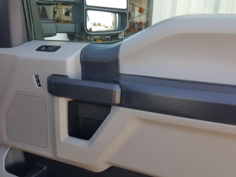 Ford F-350 SD XL SuperCab Long Bed DRW 4WD 2022