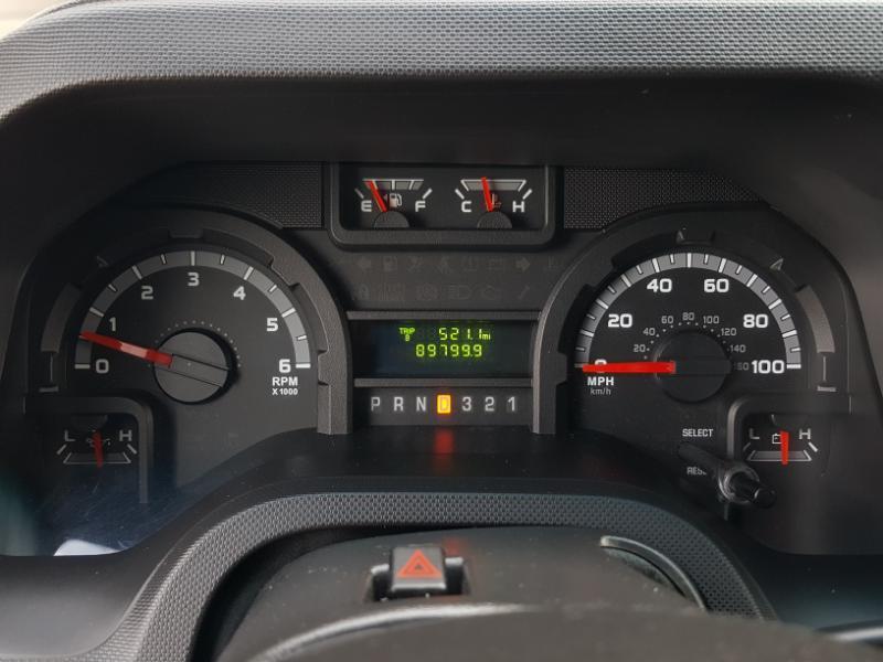 Ford Econoline E-350 Super Duty 2012