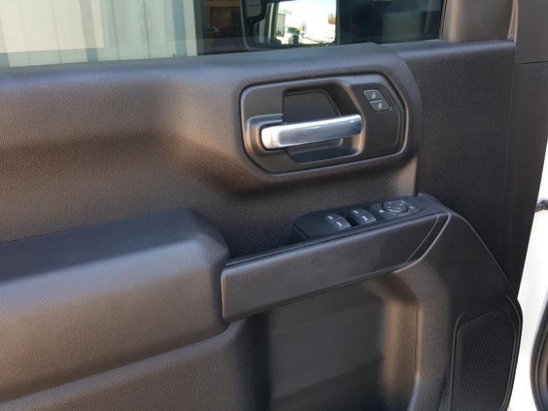 Chevrolet Silverado 2500HD Work Truck Crew Cab Long Box 4WD 2023