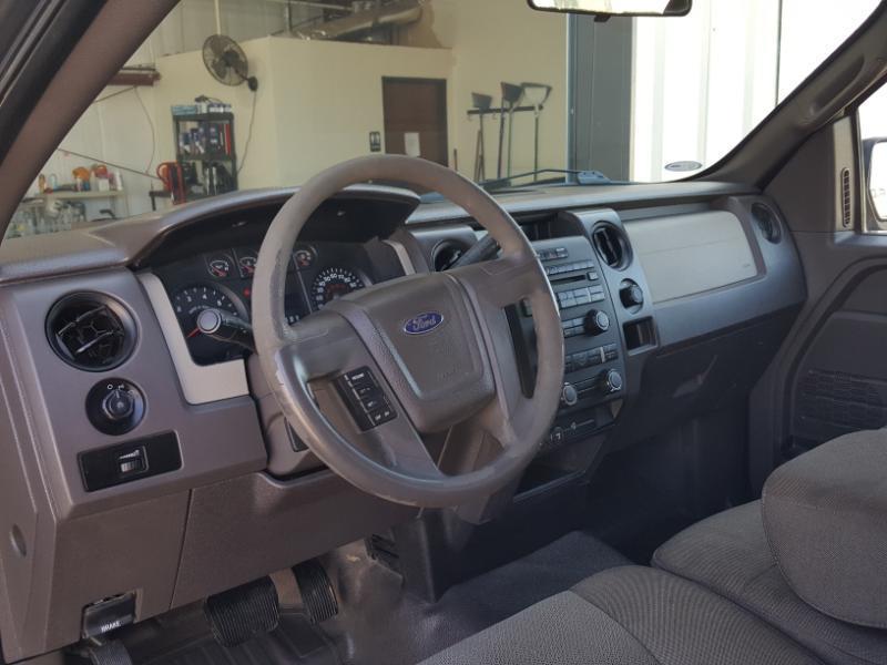 Ford F-150 XL 8-ft. Bed 2WD 2010