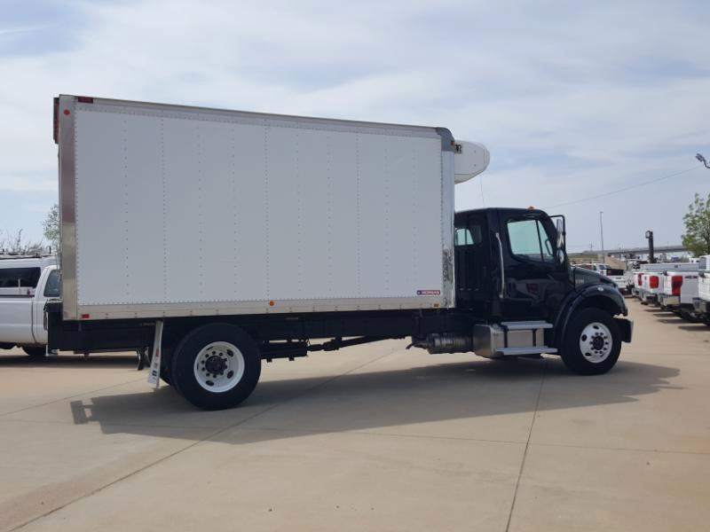 Freightliner M2  2022