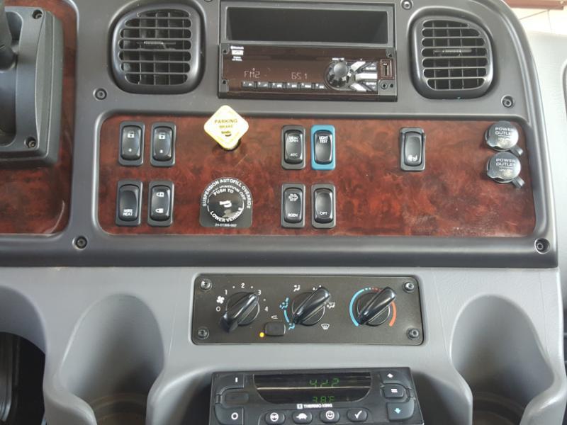 Freightliner M2  2022