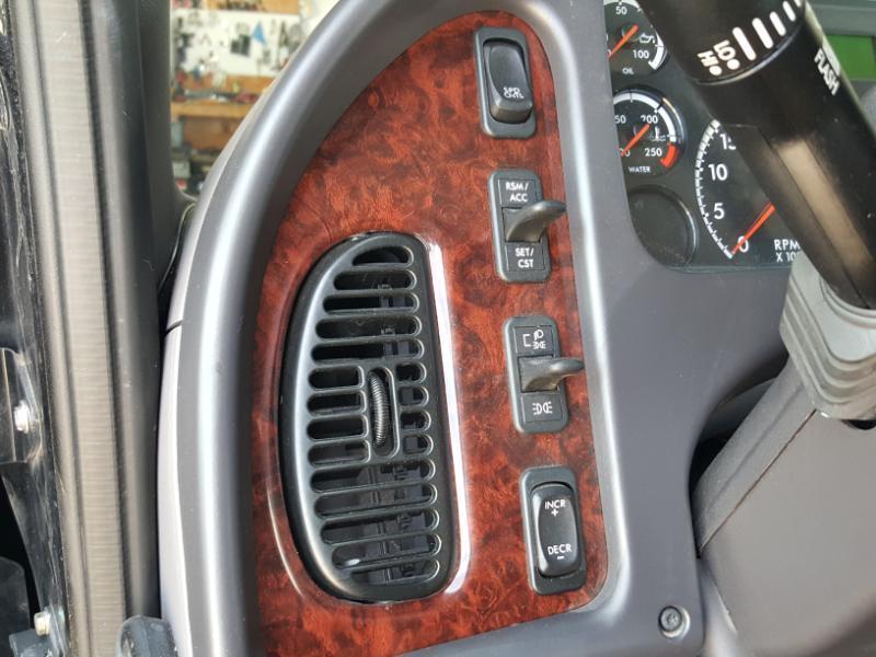 Freightliner M2  2022