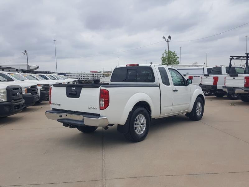 Nissan Frontier SV King Cab 5AT 4WD 2016