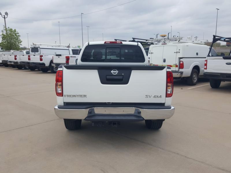 Nissan Frontier SV King Cab 5AT 4WD 2016