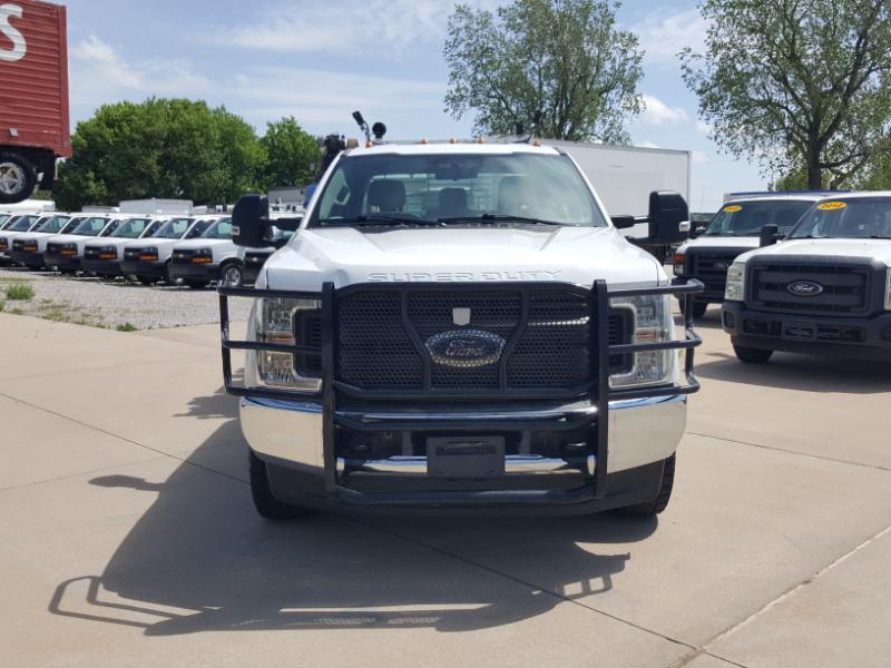 Ford F-350 SD XL SuperCab Long Bed DRW 4WD 2019
