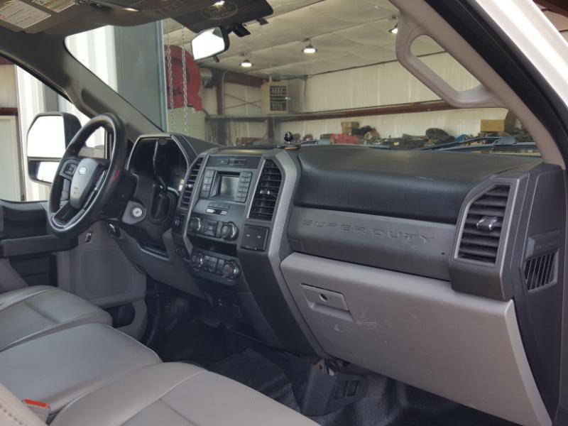 Ford F-350 SD XL SuperCab Long Bed DRW 4WD 2019