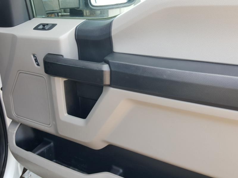 Ford F-350 SD XL SuperCab Long Bed DRW 4WD 2019