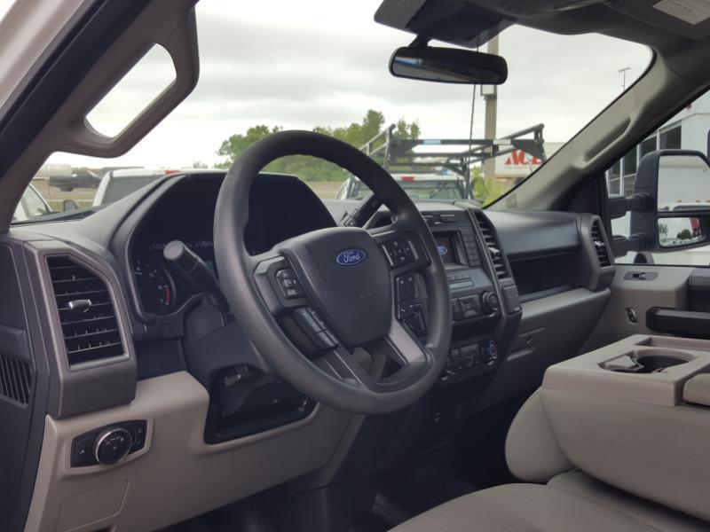 Ford F-250 SD XL SuperCab Long Bed 4WD 2022