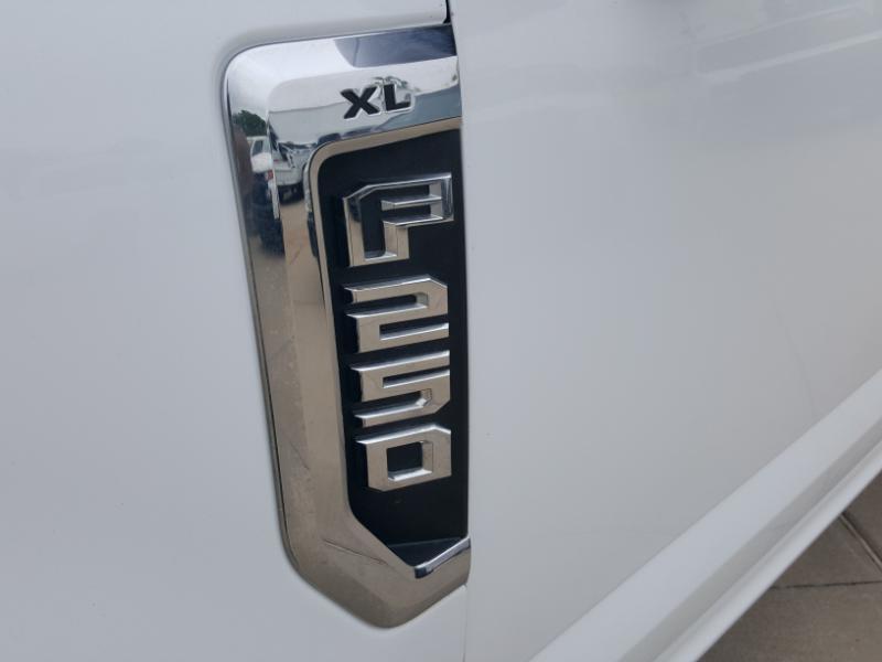 Ford F-250 SD XL SuperCab Long Bed 4WD 2022