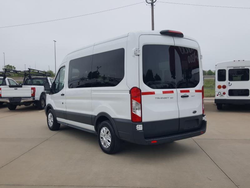Ford Transit 150 Wagon Med. Roof XLT w/Sliding Pass. 130-in. WB 2018