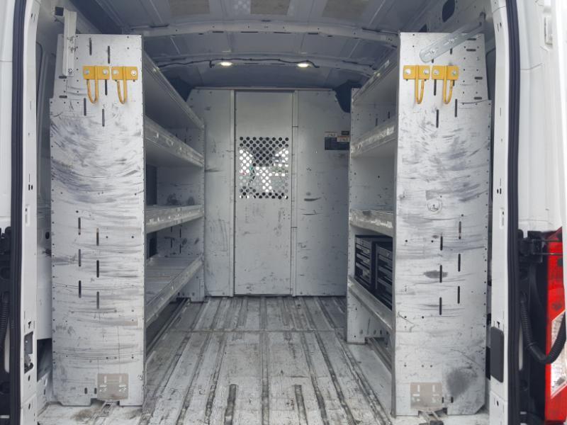Ford Transit 150 Van Med. Roof w/Sliding Pass. 130-in. WB 2017