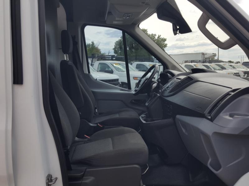 Ford Transit 150 Van Med. Roof w/Sliding Pass. 130-in. WB 2017