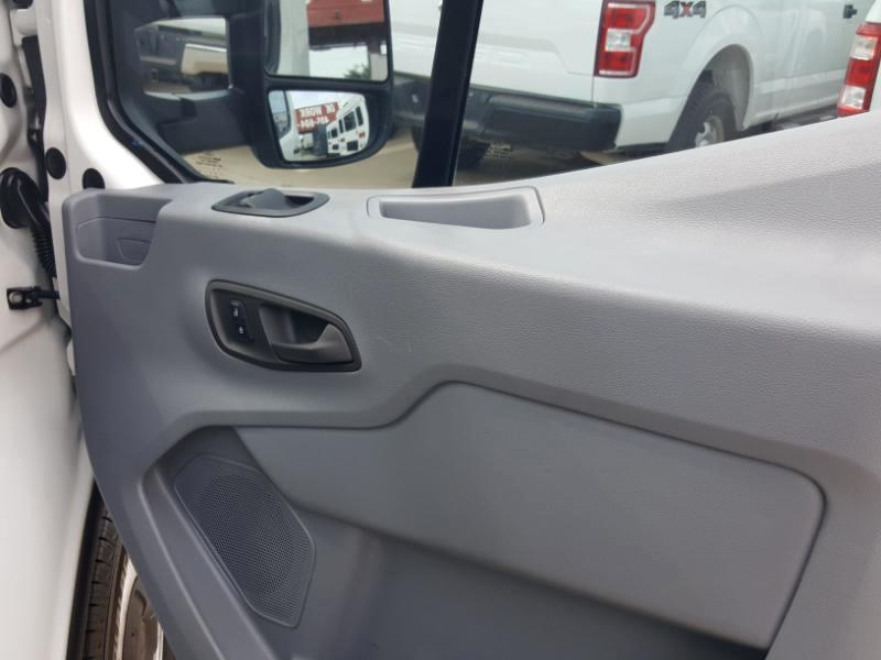 Ford Transit 150 Van Med. Roof w/Sliding Pass. 130-in. WB 2017