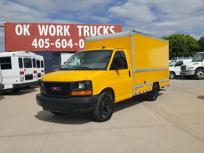 GMC Savana G3500 139 in. 2016