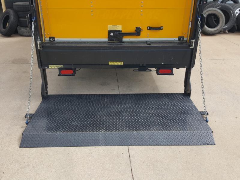 GMC Savana G3500 139 in. 2016