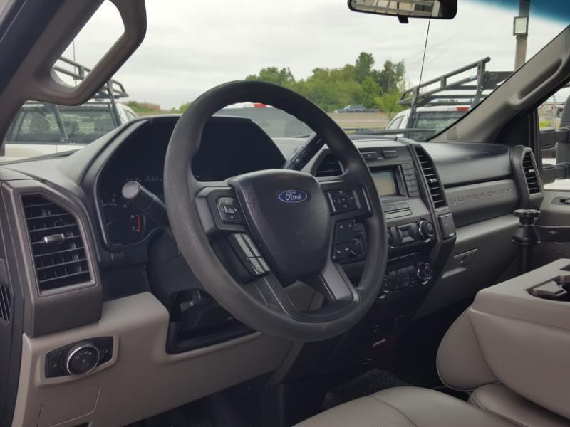 Ford F-350 SD XL SuperCab Long Bed DRW 4WD 2018