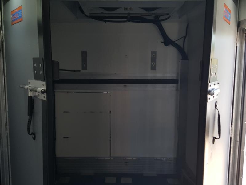 Ford Econoline E-350 Super Duty 2023