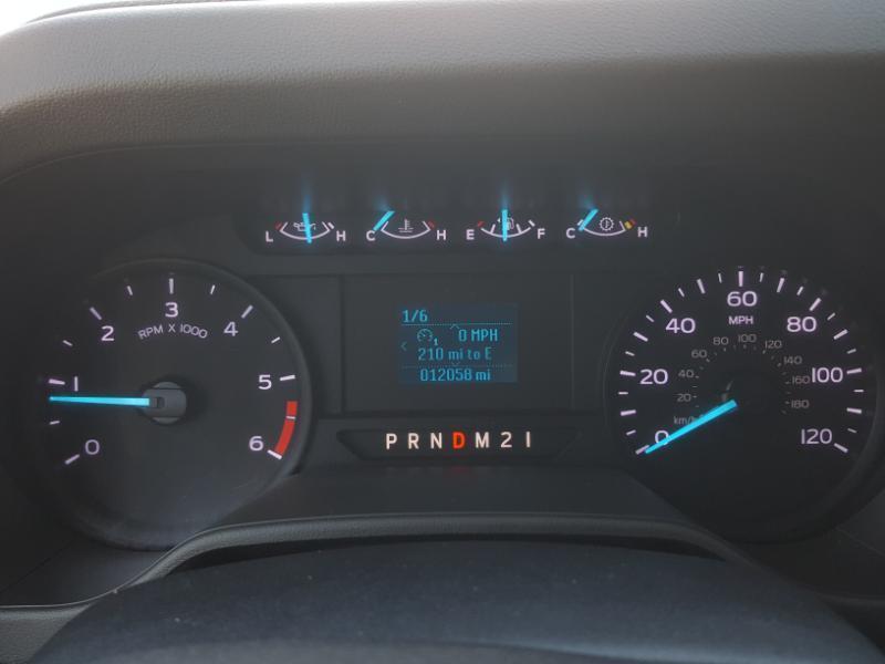Ford Econoline E-350 Super Duty 2023