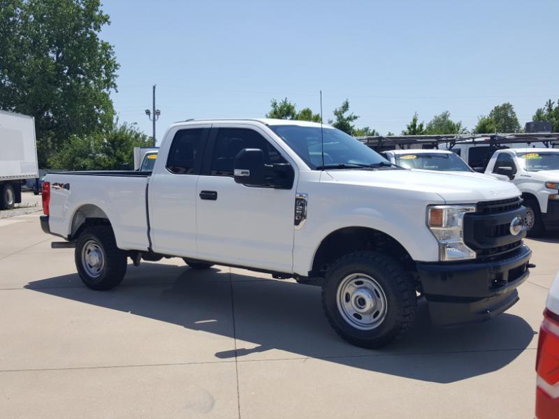 Ford F-250 SD XL SuperCab 4WD 2022
