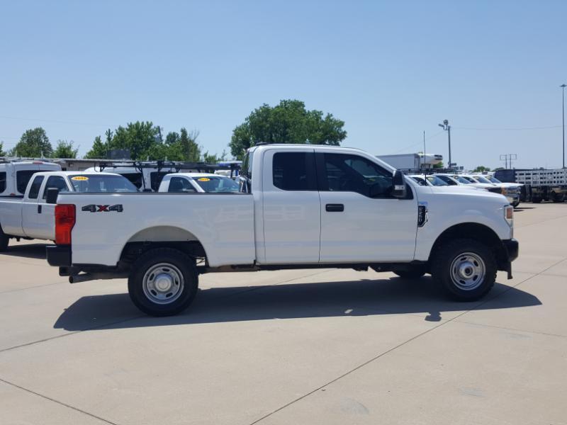 Ford F-250 SD XL SuperCab 4WD 2022
