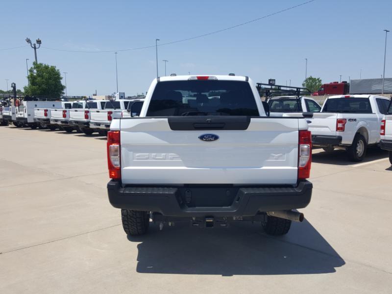 Ford F-250 SD XL SuperCab 4WD 2022