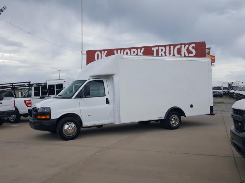 GMC Savana G3500 159 in. 2018