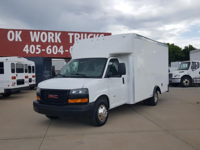 GMC Savana G3500 159 in. 2018