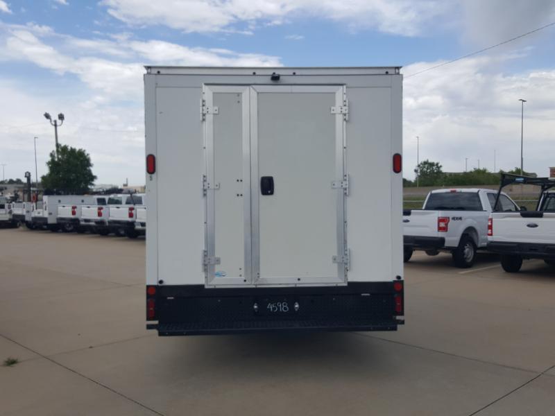 GMC Savana G3500 159 in. 2018