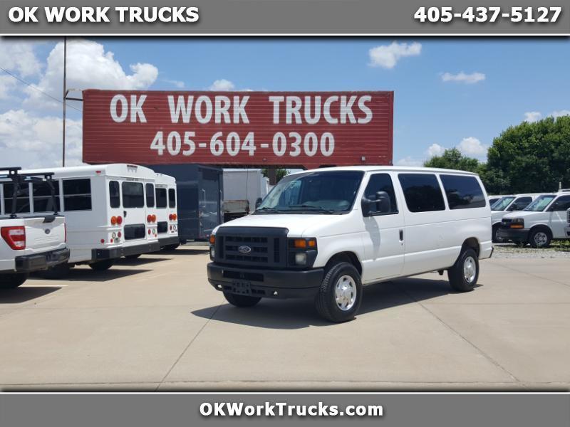 Ford Econoline E-350 Super Duty 2011