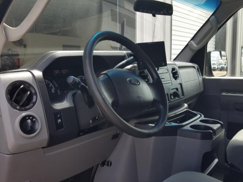 Ford Econoline E-150 2014