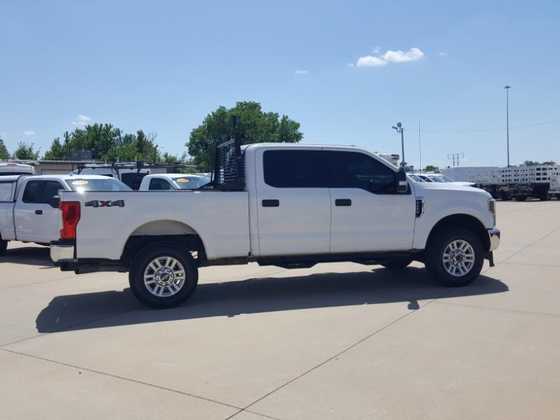 Ford F-250 SD XLT Crew Cab 4WD 2019
