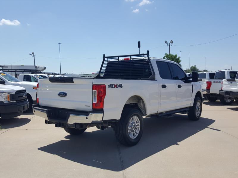 Ford F-250 SD XLT Crew Cab 4WD 2019