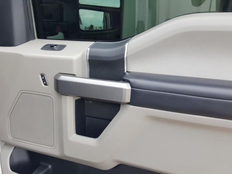 Ford F-250 SD XLT Crew Cab 4WD 2019