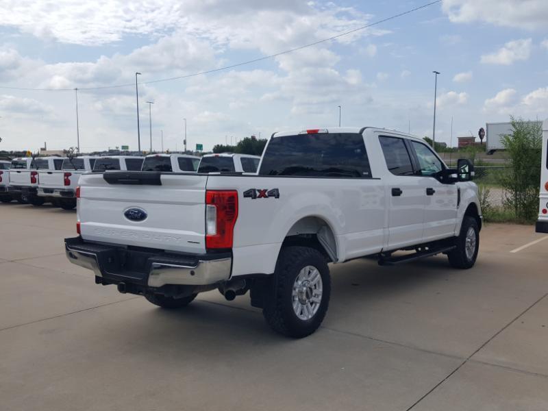 Ford F-250 SD XLT Crew Cab Long Bed 4WD 2019