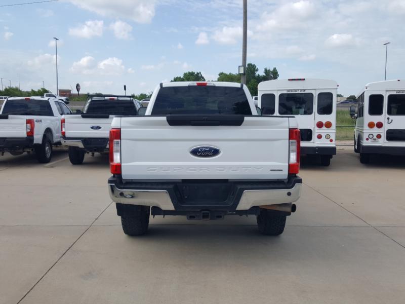 Ford F-250 SD XLT Crew Cab Long Bed 4WD 2019