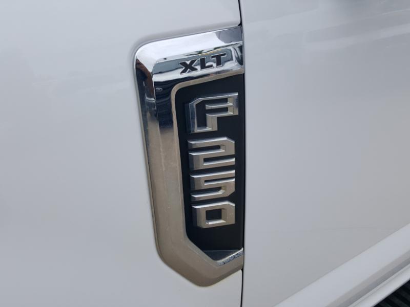 Ford F-250 SD XLT Crew Cab Long Bed 4WD 2019