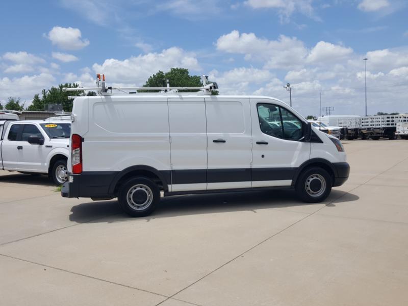 Ford Transit 150 Van Low Roof 60/40 Pass. 130-in. WB 2018