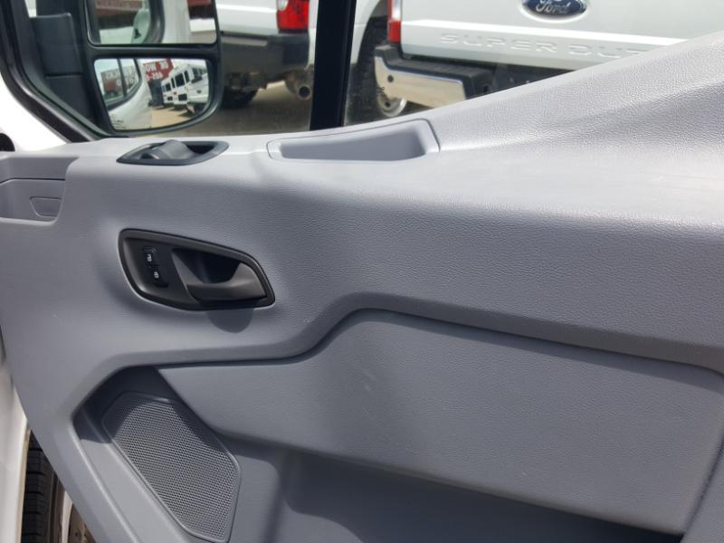 Ford Transit 150 Van Low Roof 60/40 Pass. 130-in. WB 2018
