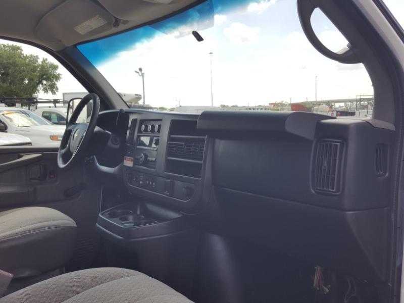 Chevrolet Express G3500 139" 2015