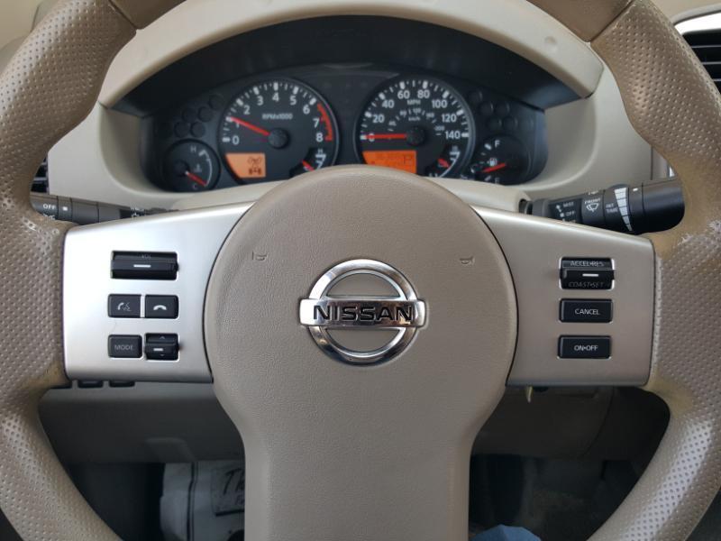 Nissan Frontier SV King Cab 4X4 V6 2015